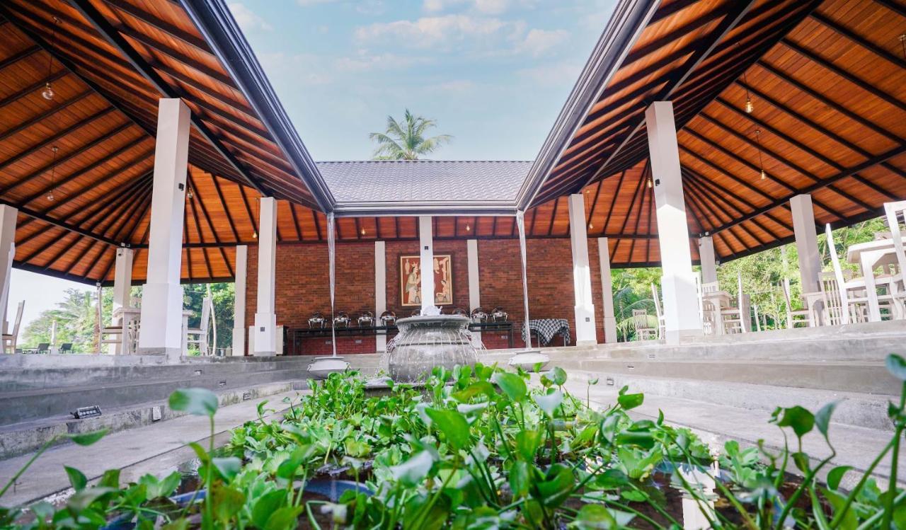 Miracle Resorts & Villas Полоннарува Экстерьер фото