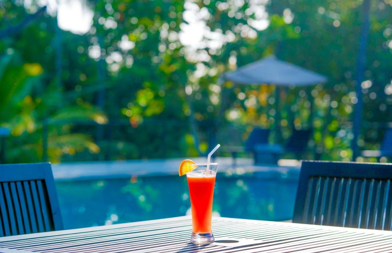 Miracle Resorts & Villas Полоннарува Экстерьер фото